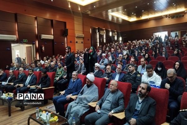 حضور وزیر کشور در همایش تبیینی بسیج شهرستان فیروزکوه