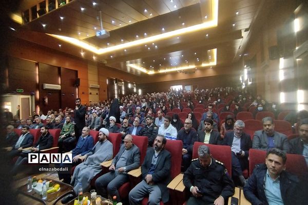 حضور وزیر کشور در همایش تبیینی بسیج شهرستان فیروزکوه