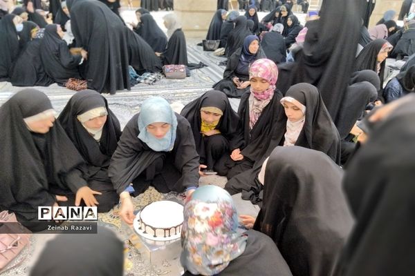 برگزاری جشن یک سالگی دوره بینهایت در استان قم