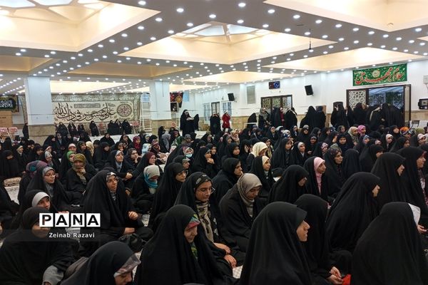 برگزاری جشن یک سالگی دوره بینهایت در استان قم