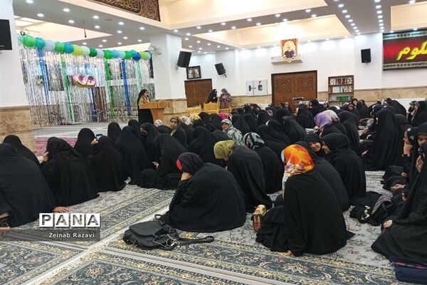 برگزاری جشن یک سالگی دوره بینهایت در استان قم