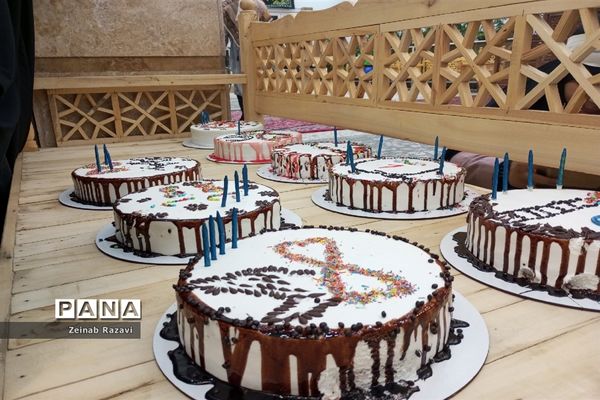 برگزاری جشن یک سالگی دوره بینهایت در استان قم