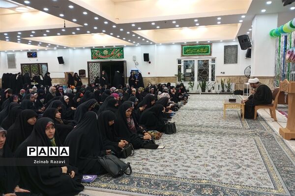 برگزاری جشن یک سالگی دوره بینهایت در استان قم