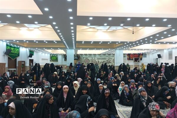 برگزاری جشن یک سالگی دوره بینهایت در استان قم