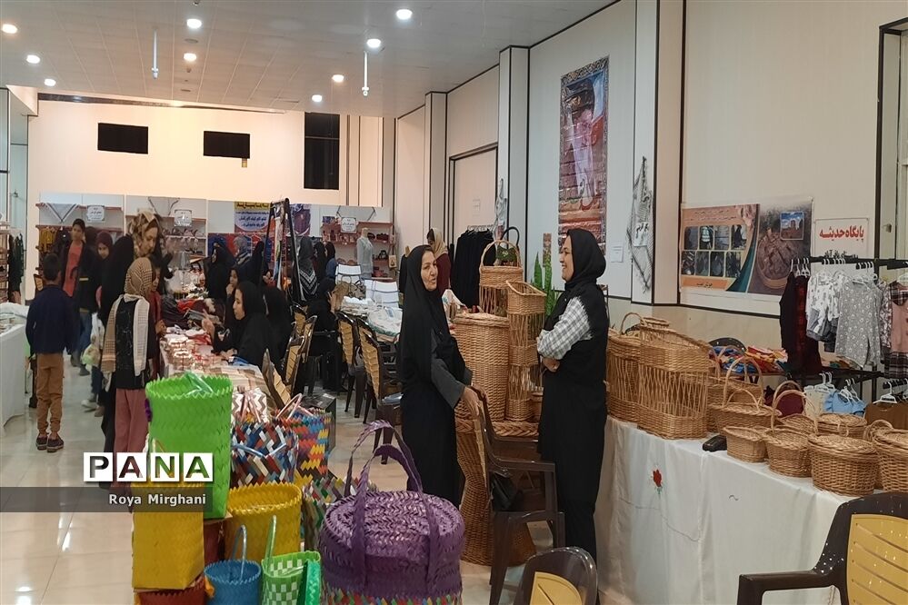 افتتاح نمایشگاه اقتصاد مقاومتی در بافق