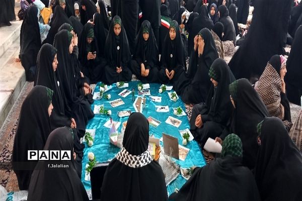 رزمایش ۳۱۳ حلقه صالحین بسیج استان قم در حرم حضرت معصومه (س)