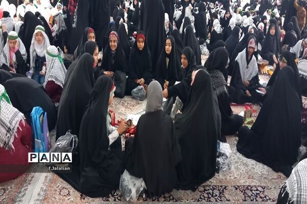 رزمایش ۳۱۳ حلقه صالحین بسیج استان قم در حرم حضرت معصومه (س)