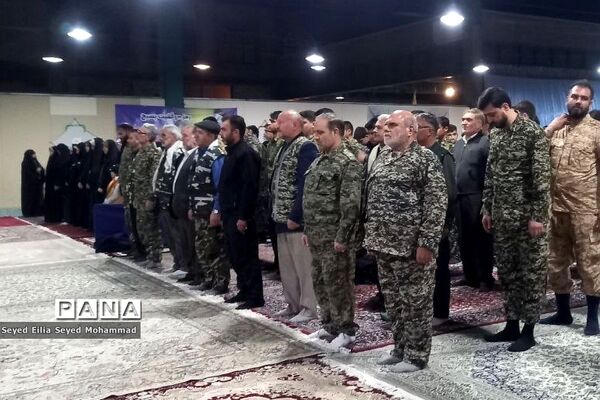 برگزاری شامگاه مشترک بسیجیان شهر قیامدشت به مناسبت هفته بسیج