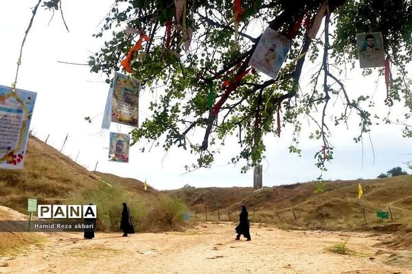 حضور دختران دانش‌آموز رودهن در اردوی راهیان نور