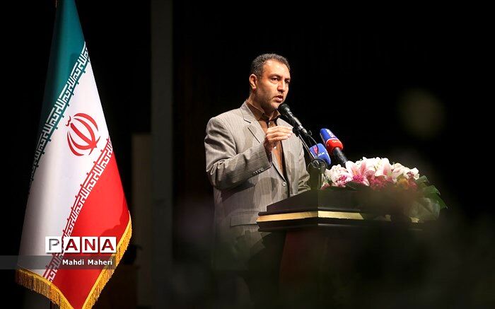 باید کلاس قرآن به یکی از بهترین و جذاب‌ترین کلاس‌های مدارس تبدیل شود