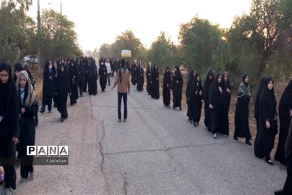 اردوی راهیان نور دانش‌آموزان ناحیه یک قم