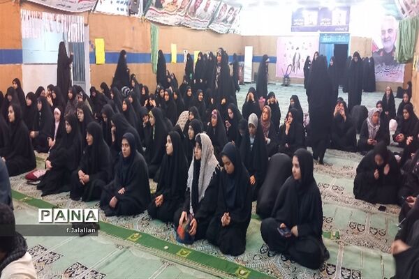 اردوی راهیان نور دانش‌آموزان ناحیه یک قم