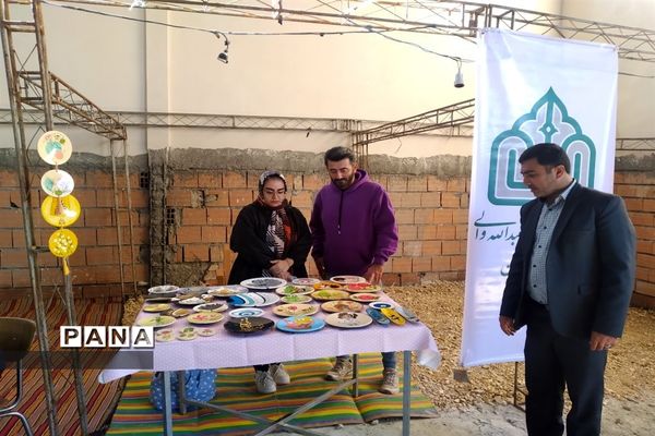 نمایشگاه کار آفرینی صنایع دستی و مشاغل خانگی در میاندورود