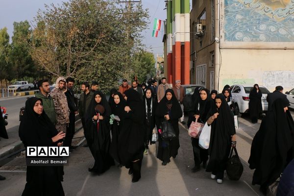 اعزام سومین گروه از دانش‌آموزان ناحیه یک قم به اردوی راهیان نور