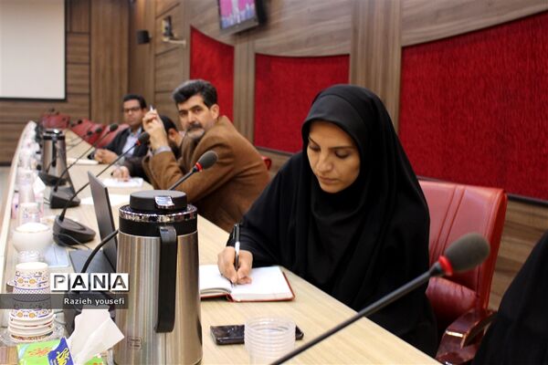 اولین جلسه هماهنگی ویژه مسئولان توزیع شیر رایگان مدارس دولتی مناطق شهرستان‌های استان‌تهران