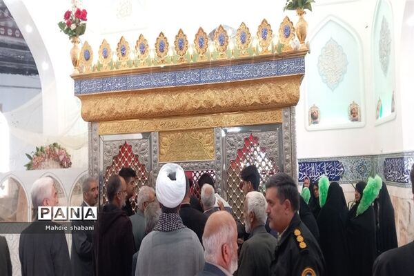 مراسم عطر افشانی و غبارروبی آستان مقدس امامزاده سیدمحمد(ع)کاشمر