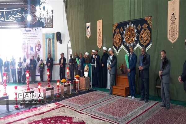 مراسم عطر افشانی و غبارروبی آستان مقدس امامزاده سیدمحمد(ع)کاشمر