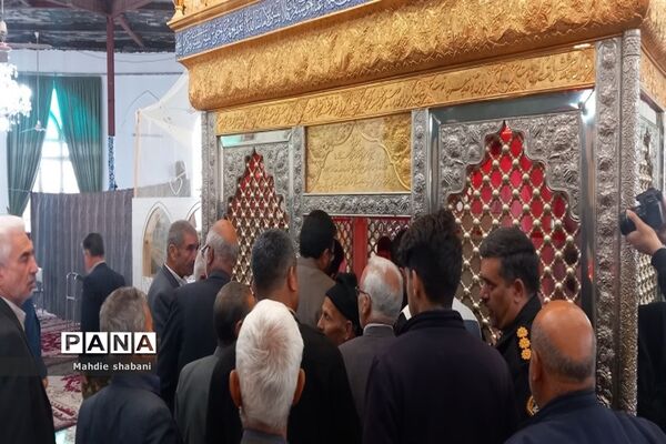 مراسم عطر افشانی و غبارروبی آستان مقدس امامزاده سیدمحمد(ع)کاشمر