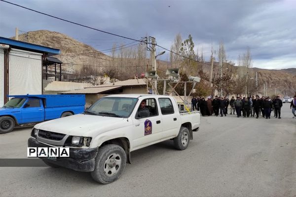 همایش پیاده‌روی خانوادگی به‌مناسبت هفته بسیج در بلده