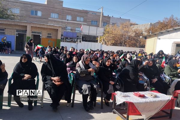 یادواره شهدا و مراسم دهه فاطمیه در دبیرستان گلستان شهرستان مانه و سملقان