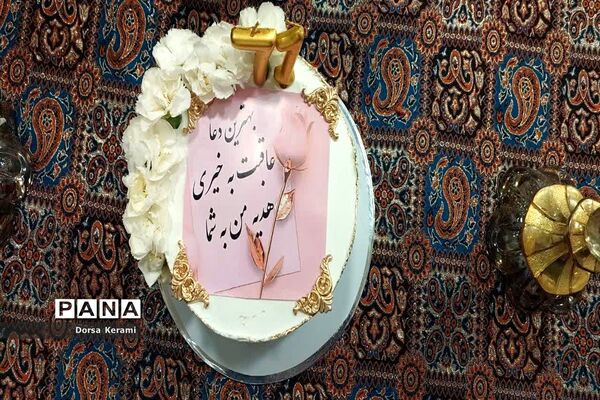 جشن تولد خیر مدرسه‌ساز در جمع دانش‌آموزان