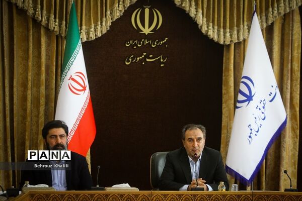 نشست خبری معاون حقوقی رئیس‌جمهوری