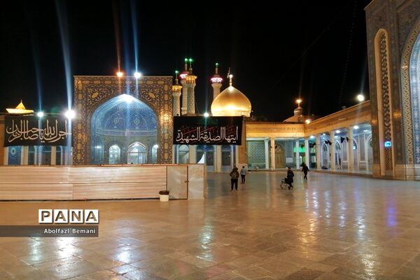 حرم بانوی کرامت در سحرگاه شهادت حضرت زهرا(س)