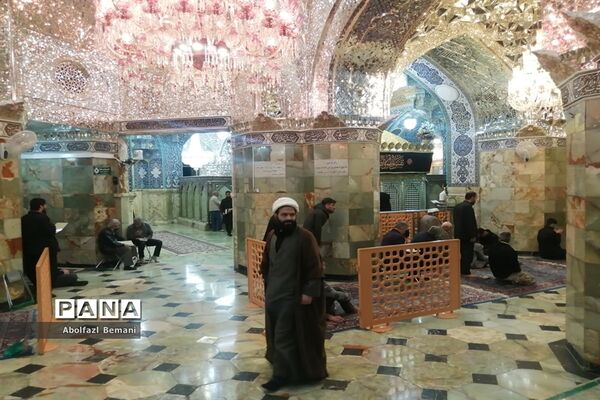 حرم بانوی کرامت در سحرگاه شهادت حضرت زهرا(س)