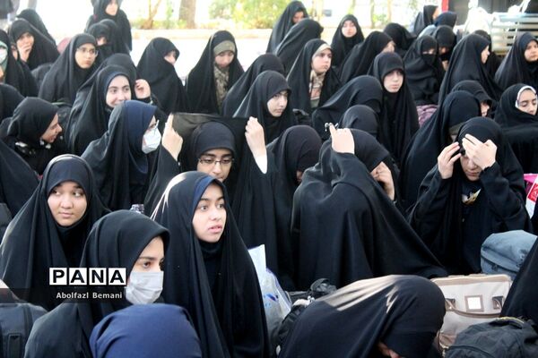 اعزام دانش‌آموزان مدارس دخترانه ناحیه چهار قم به اردوی راهیان نور