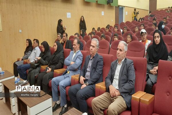 اولین همایش سفیران سلامت در بافق