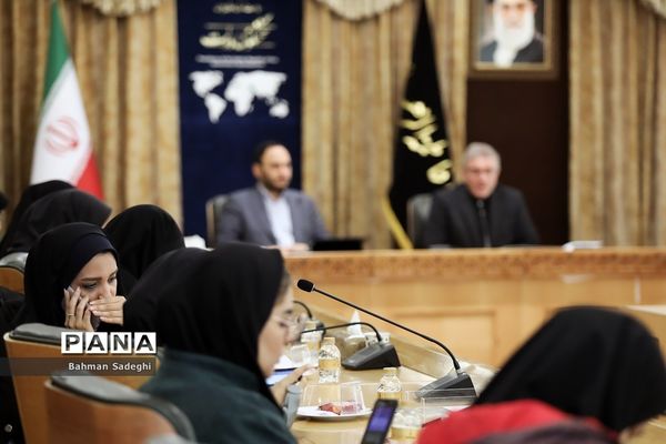 نشست خبری مشترک سخنگوی دولت و رئیس سازمان برنامه و بودجه