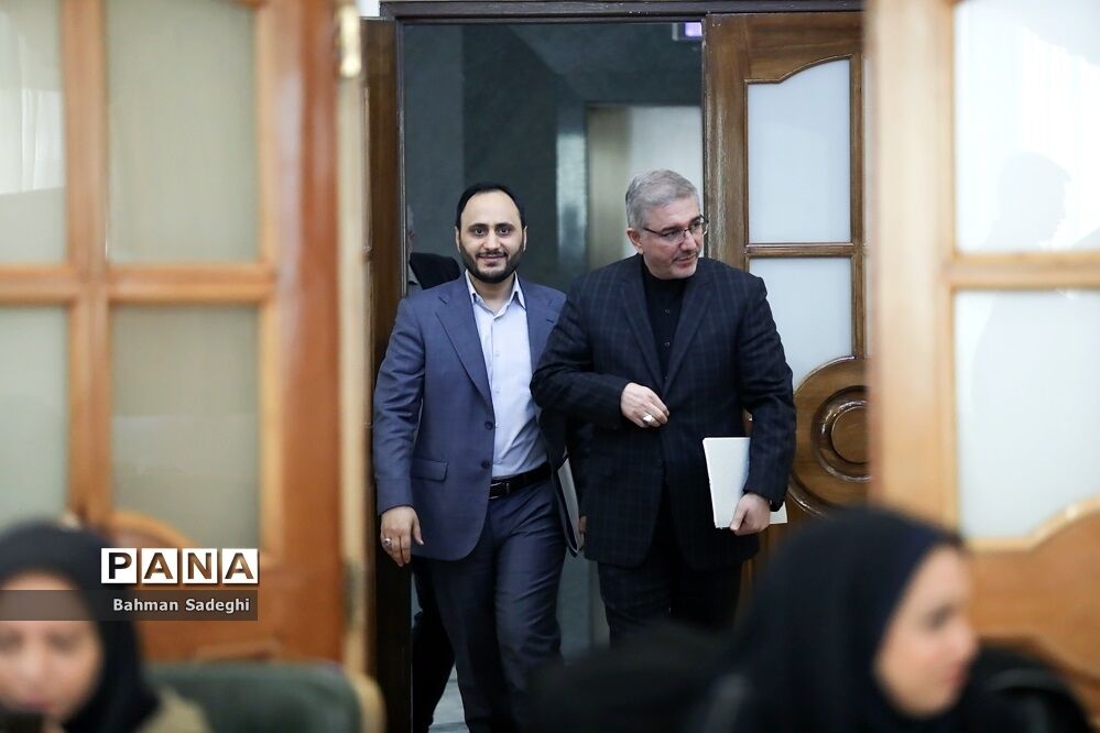 نشست خبری مشترک سخنگوی دولت و رئیس سازمان برنامه و بودجه
