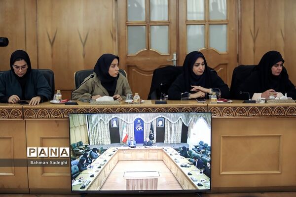 نشست خبری مشترک سخنگوی دولت و رئیس سازمان برنامه و بودجه