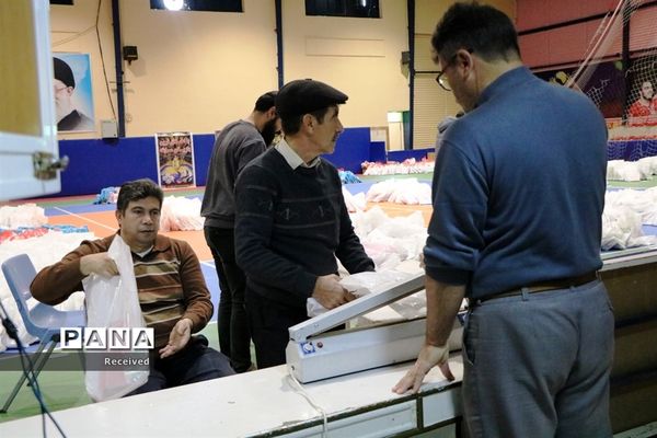 جشن لبخند دانش‌آموزان با جهاد توزیع نوشت افزار در آذربایجان غربی