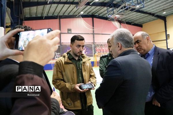 جشن لبخند دانش‌آموزان با جهاد توزیع نوشت افزار در آذربایجان غربی