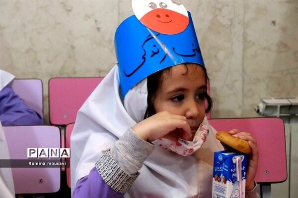 توزیع شیر رایگان در مدارس آذربایجان شرقی