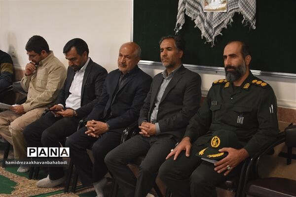 اعزام دانش‌آموزان دختر بهاباد به اردوی راهیان نور