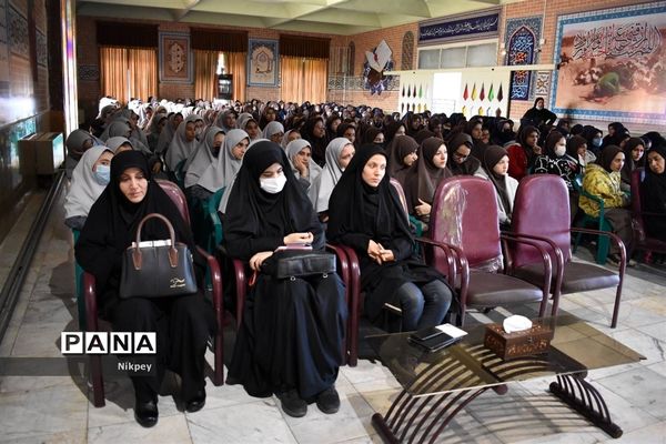 مراسم عزاداری ایام فاطمیه در دبیرستان شاهد حجاب منطقه ۱۳