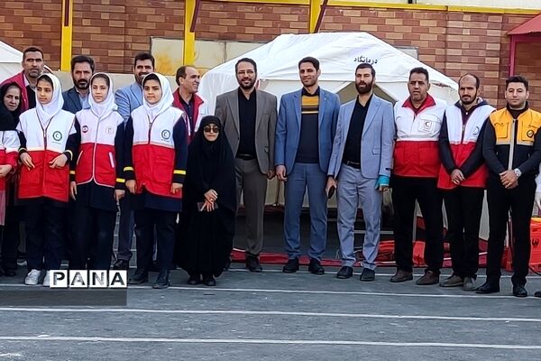 بیست و پنجمین مانور سراسری زلزله و ایمنی در دبستان شهدای ۱۵ خرداد شهرستان قرچک