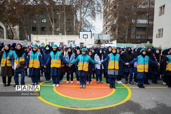 بیست و پنجمین مانور سراسری زلزله در مدارس