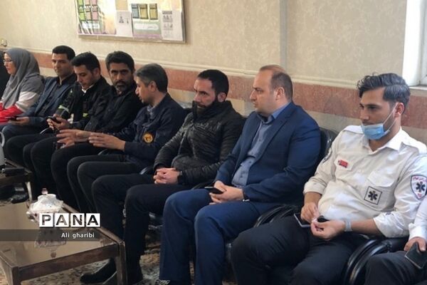 برگزاری مانور سراسری زلزله در دبستان هجده دی ناحیه 2 ری