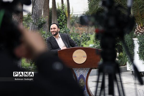 اعضای هیأت دولت در جمع خبرنگاران - ۸ آذر ۱۴۰۲