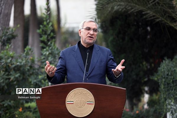 اعضای هیأت دولت در جمع خبرنگاران - ۸ آذر ۱۴۰۲