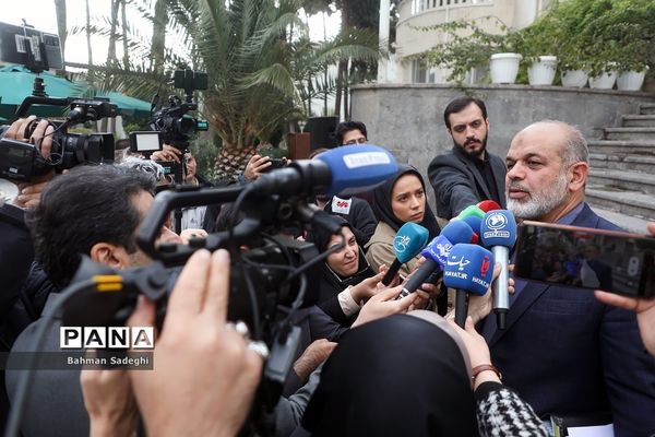 اعضای هیأت دولت در جمع خبرنگاران - ۸ آذر ۱۴۰۲