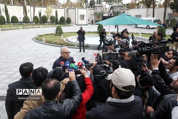 اعضای هیأت دولت در جمع خبرنگاران - ۸ آذر ۱۴۰۲