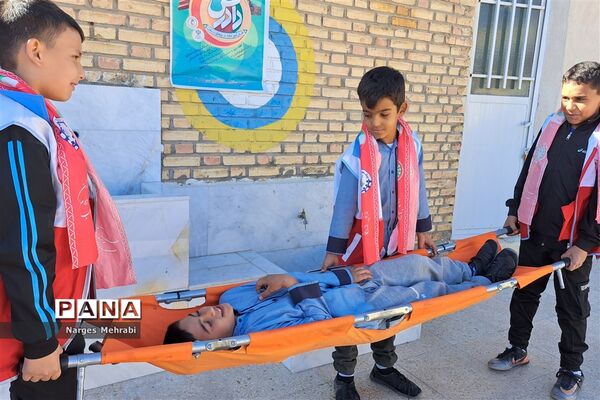 بیست و پنجمین مانور سراسری زلزله در مدارس شهر سورمق
