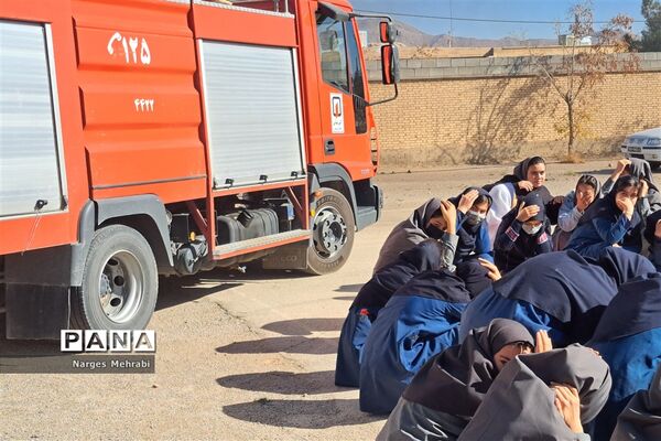 بیست و پنجمین مانور سراسری زلزله در مدارس شهر سورمق