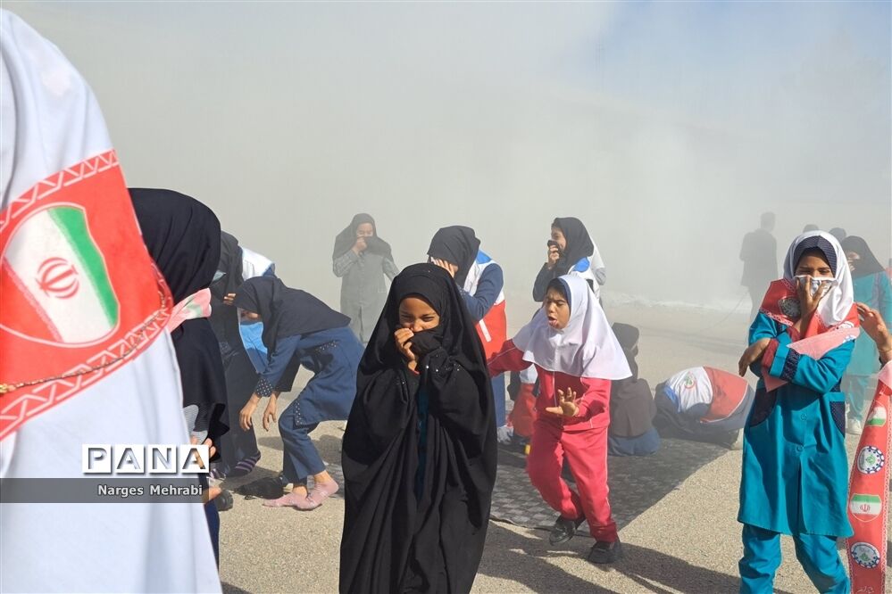 بیست و پنجمین مانور سراسری زلزله در مدارس شهر سورمق
