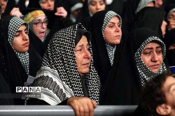 دیدار هزاران نفر از بسیجیان با رهبر معظم انقلاب