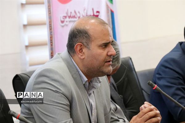 گردهمایی کارشناسان تربیت‌بدنی و سلامت نواحی و مناطق استان یزد در ابرکوه